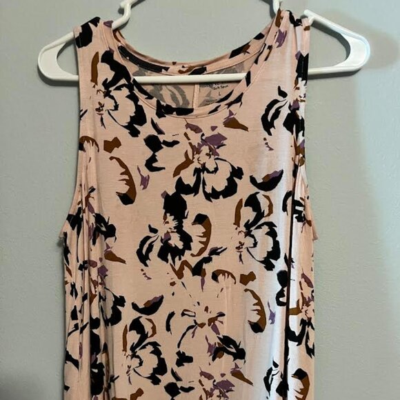 Nine West Essential Printed Scoop Neck Tank (Soft Spun) - Picture 6 of 6